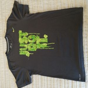 Nike dri-fit t-shirt